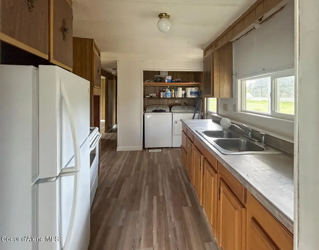 71 E Railroad Street Moyie Springs ID 83845