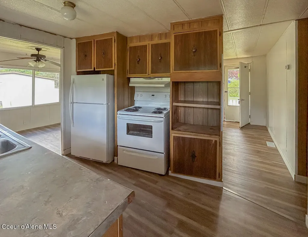 71 E Railroad Street Moyie Springs ID 83845