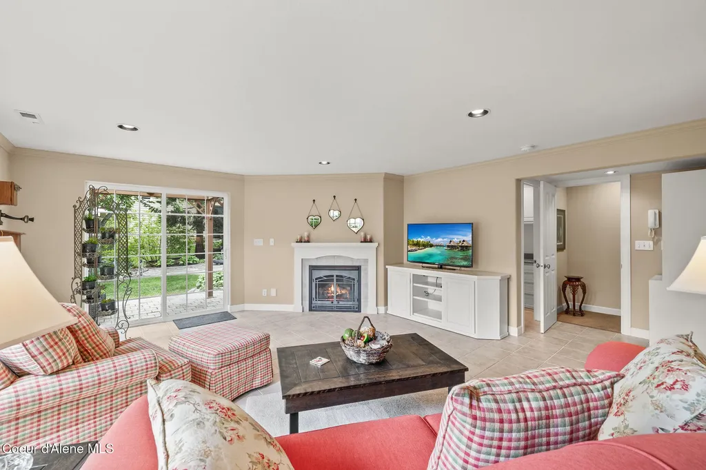 5040 E Inverness Drive Post Falls ID 83854