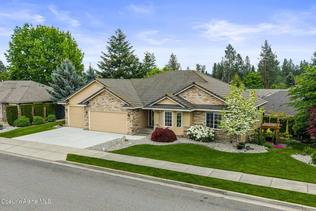 5040 E Inverness Drive Post Falls ID 83854