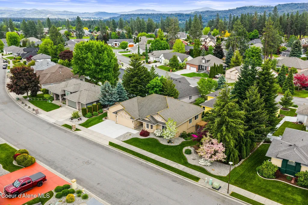 5040 E Inverness Drive Post Falls ID 83854