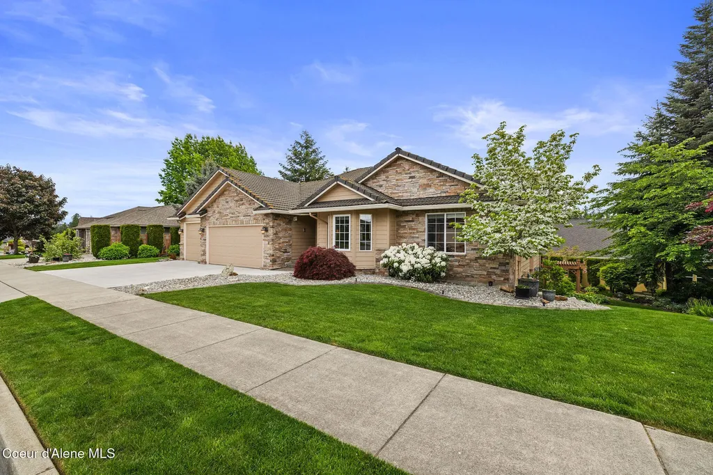 5040 E Inverness Drive Post Falls ID 83854