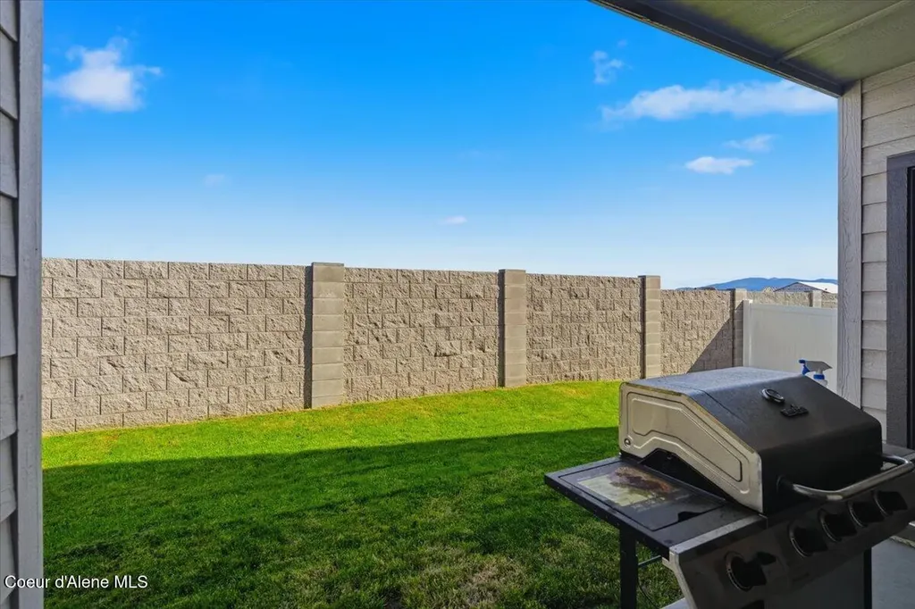 6150 W Ballentree Lane Rathdrum ID 83858