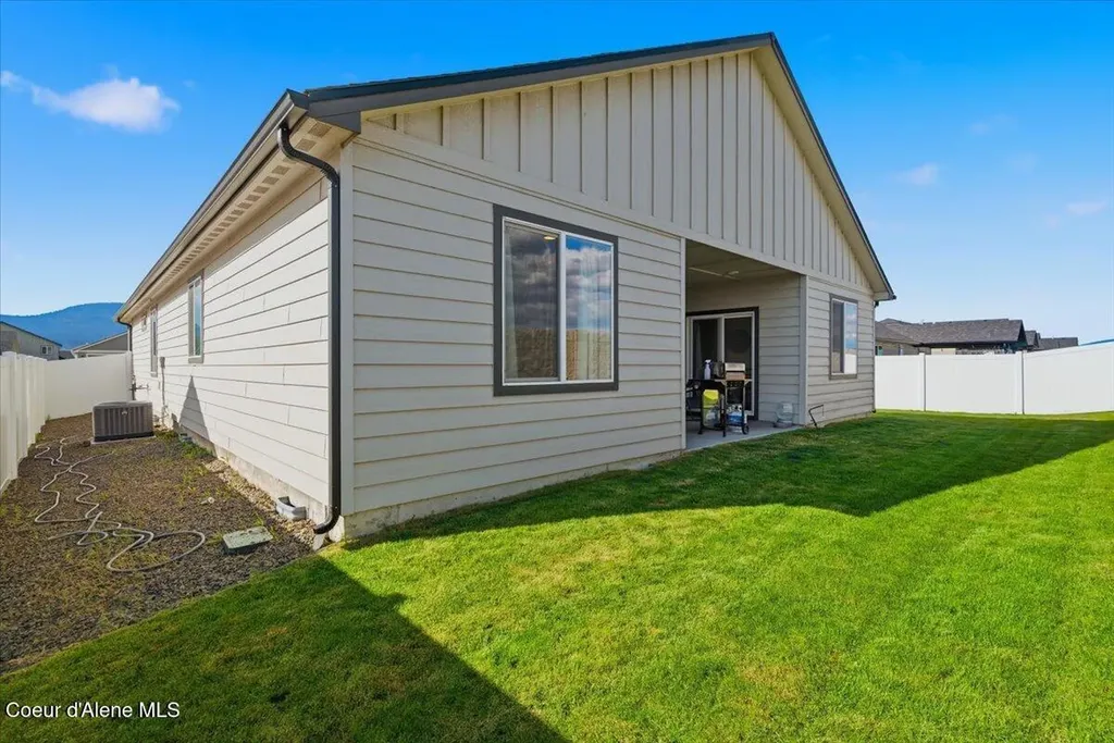 6150 W Ballentree Lane Rathdrum ID 83858