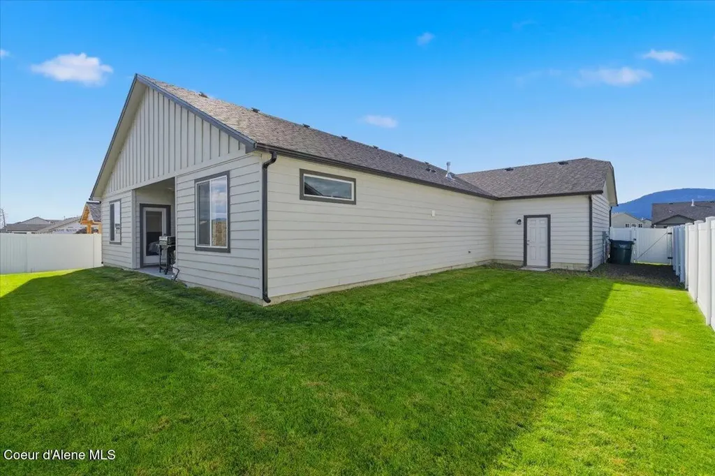6150 W Ballentree Lane Rathdrum ID 83858