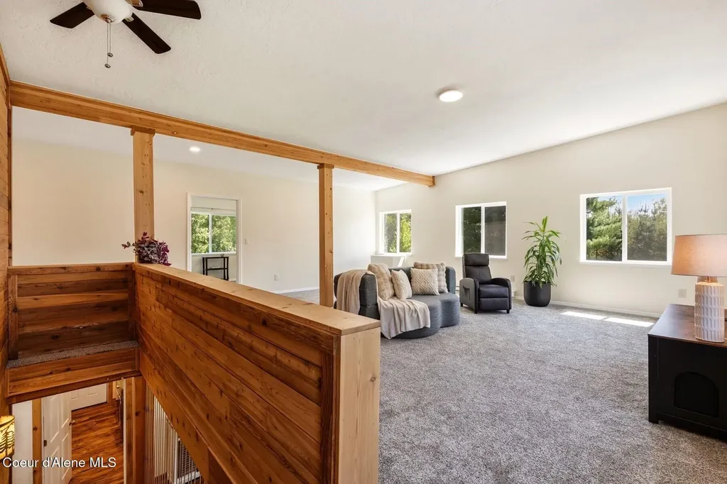 925 Lower Pack River Road Sandpoint ID 83864