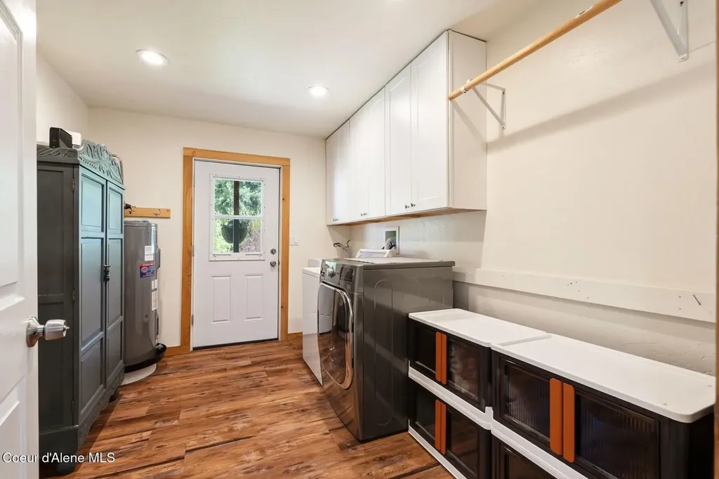 925 Lower Pack River Road Sandpoint ID 83864