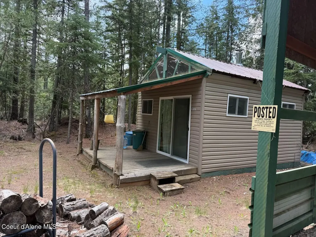 8213 Rapid Lightning Road Sandpoint ID 83864