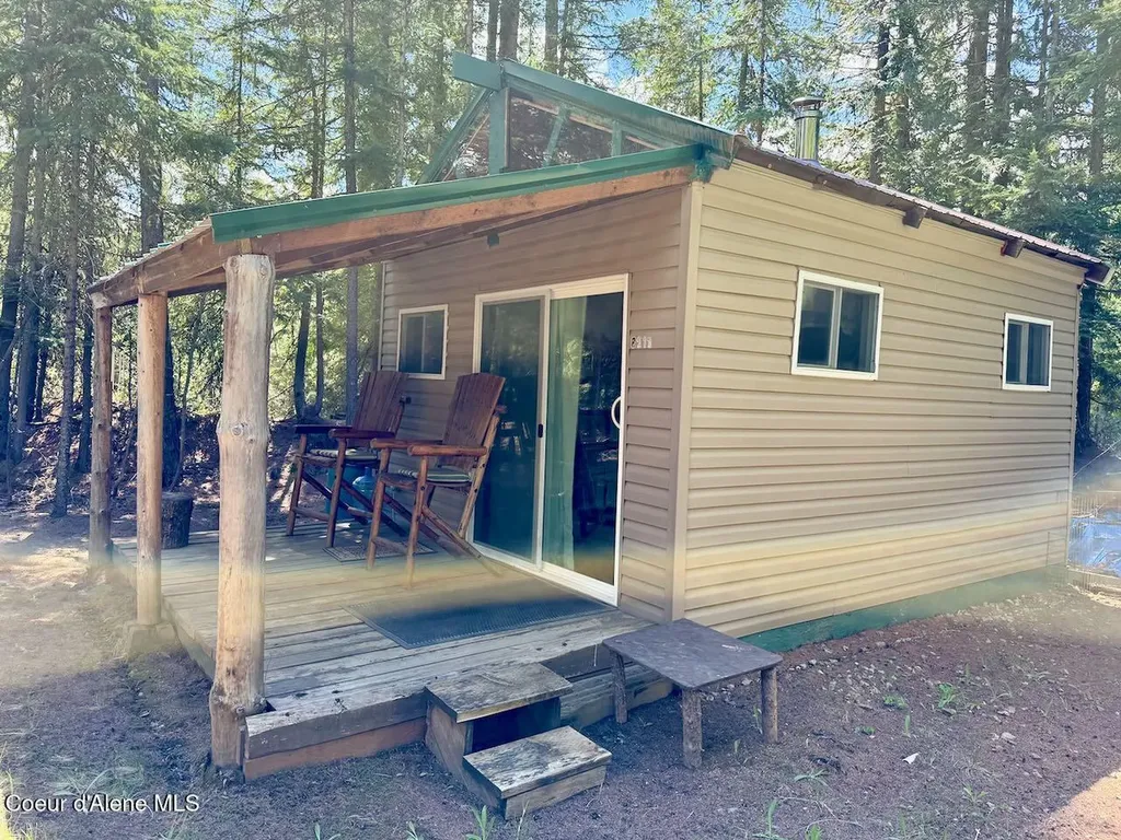 8213 Rapid Lightning Road Sandpoint ID 83864