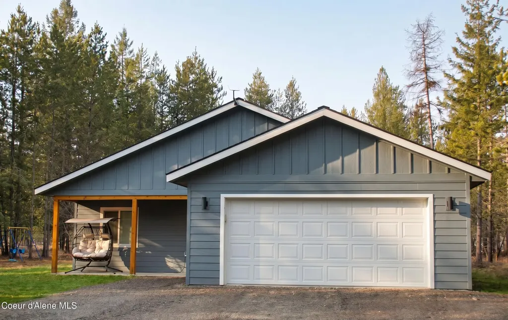 389 Hardy Loop Bonners Ferry ID 83805
