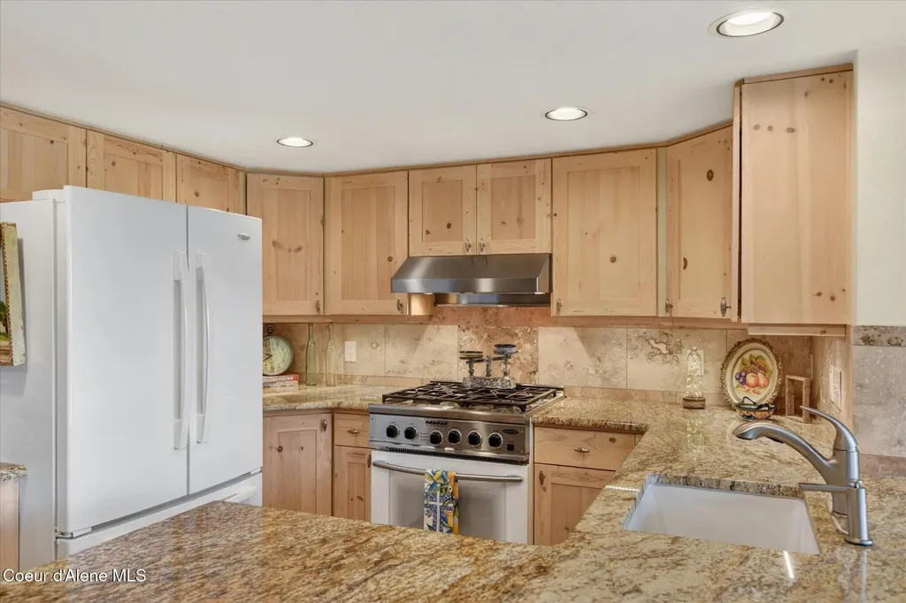 155 Crystal Springs Road Sandpoint ID 83864