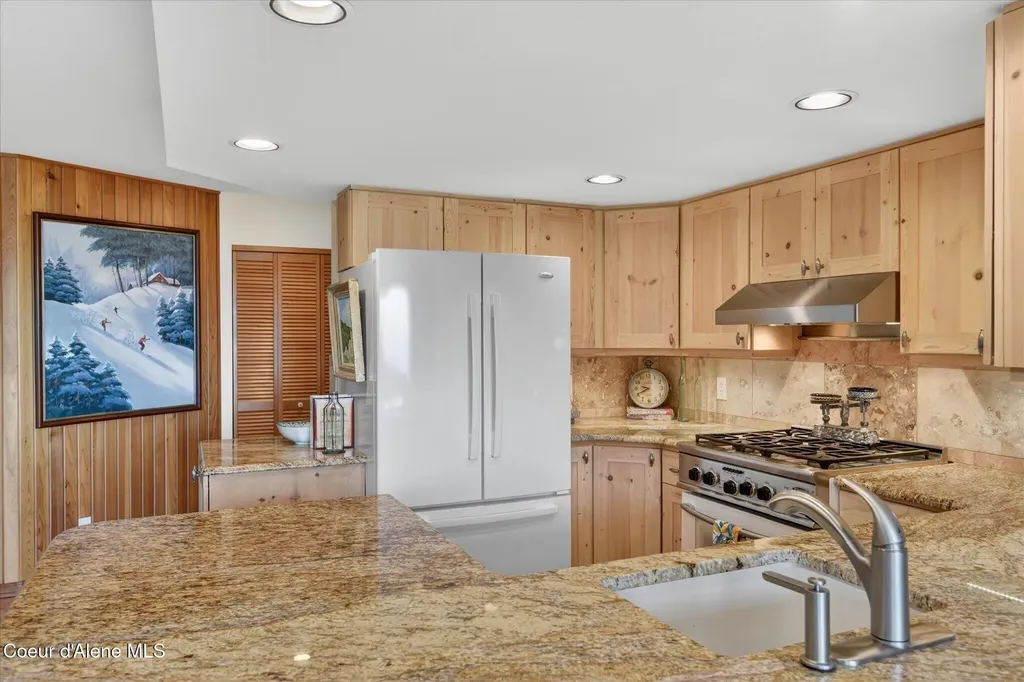 155 Crystal Springs Road Sandpoint ID 83864