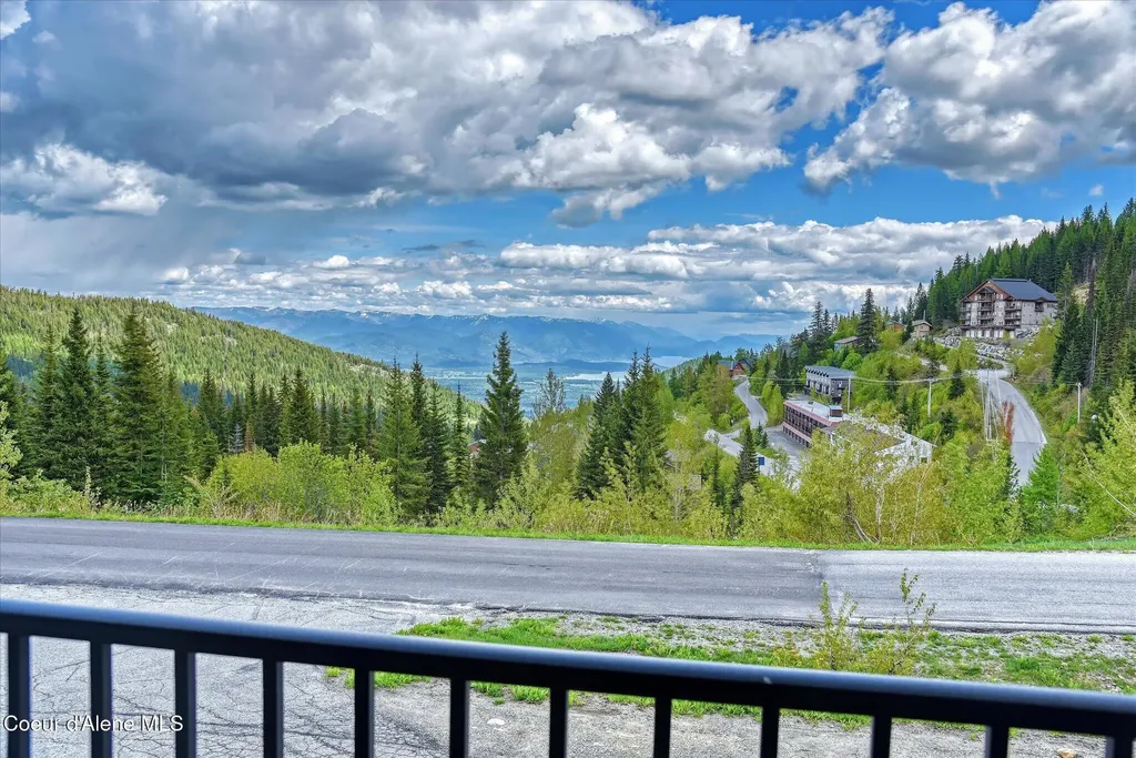 155 Crystal Springs Road Sandpoint ID 83864