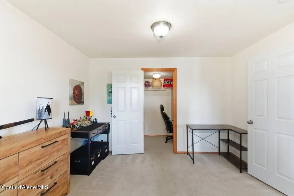 23216 N Teddy Loop Rathdrum ID 83858