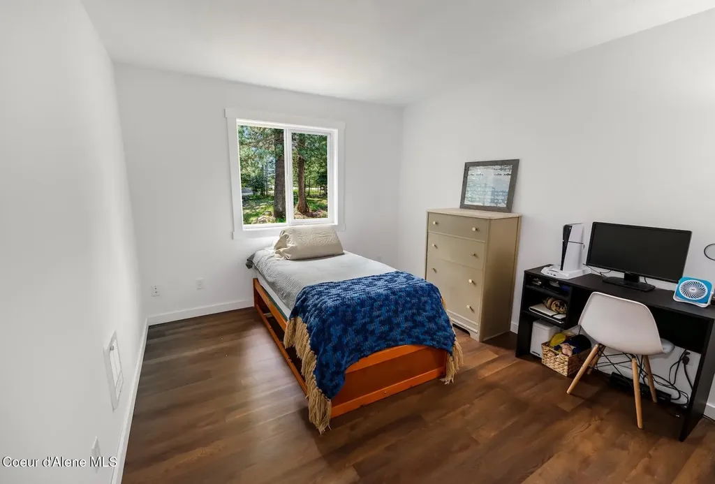 97 N Ryan Road Priest Lake ID 83856