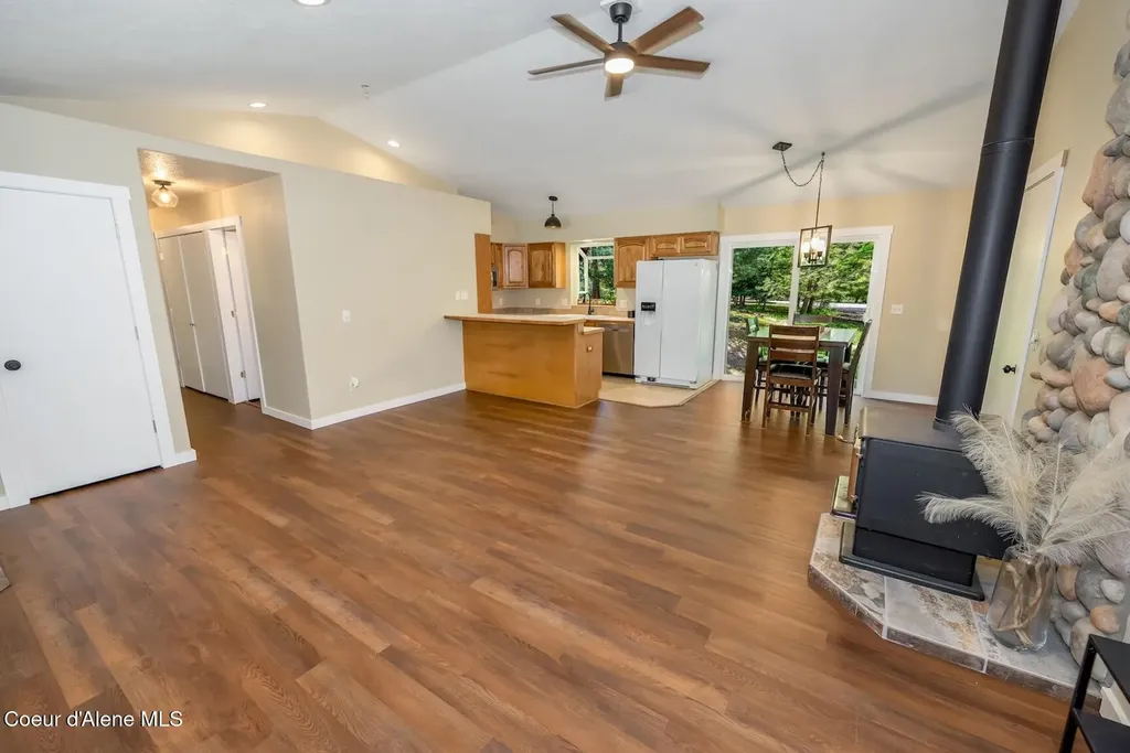 97 N Ryan Road Priest Lake ID 83856