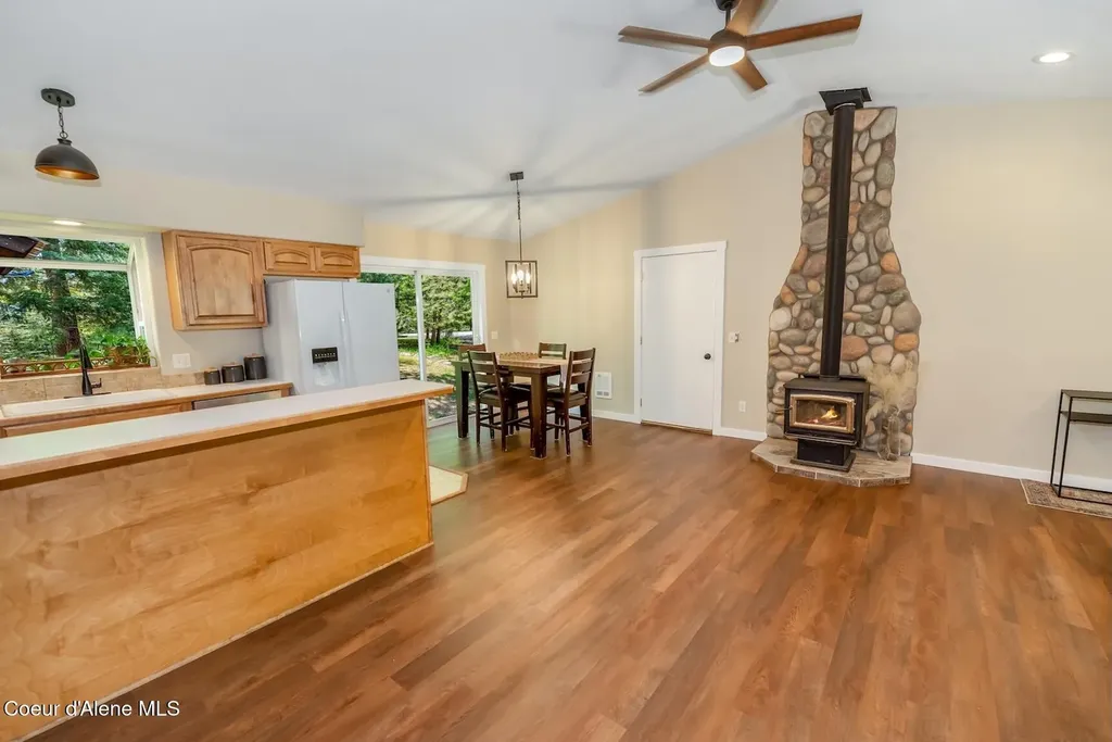 97 N Ryan Road Priest Lake ID 83856