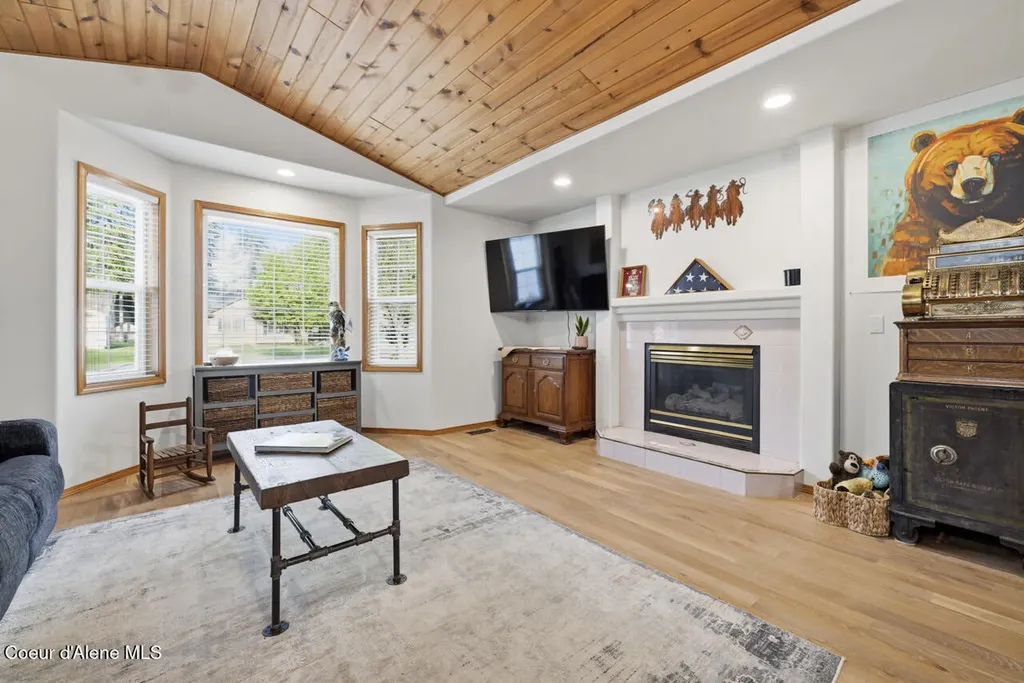 9353 N Finucane Drive Hayden ID 83835
