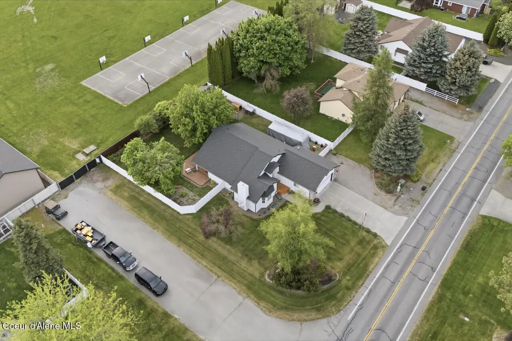 9353 N Finucane Drive Hayden ID 83835