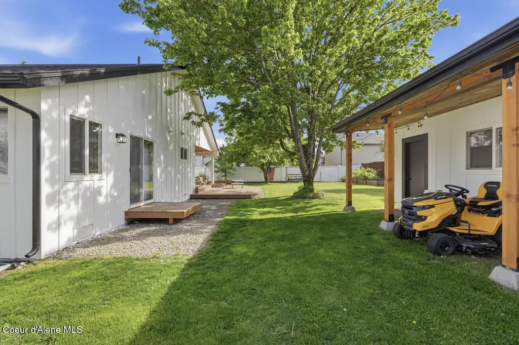 9353 N Finucane Drive Hayden ID 83835