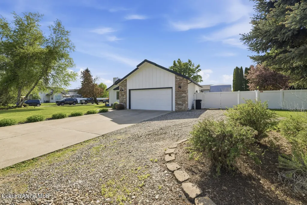 9353 N Finucane Drive Hayden ID 83835