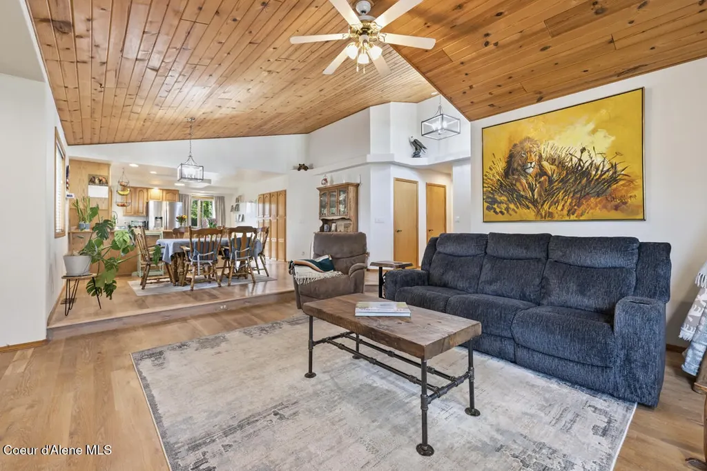 9353 N Finucane Drive Hayden ID 83835