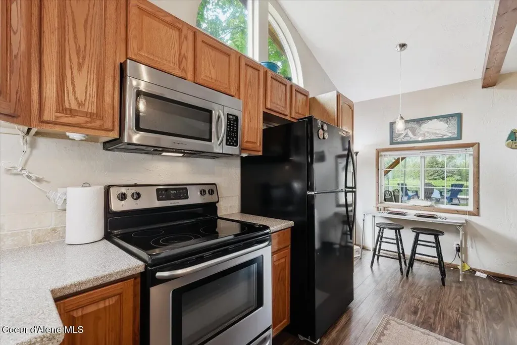 6927 W Maine Street Spirit Lake ID 83869