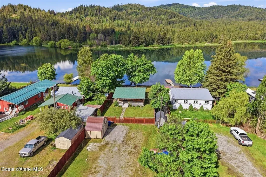 6927 W Maine Street Spirit Lake ID 83869