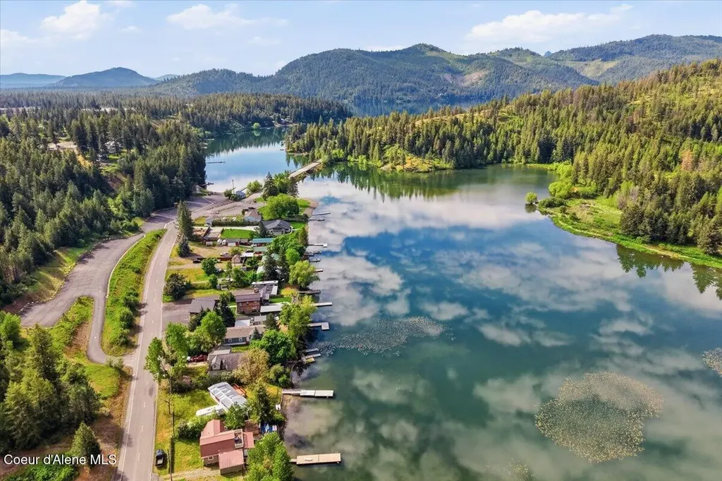 6927 W Maine Street Spirit Lake ID 83869