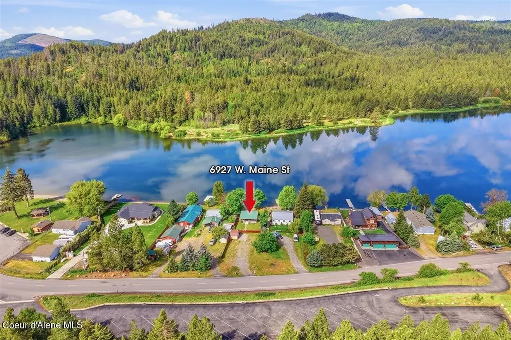 6927 W Maine Street Spirit Lake ID 83869