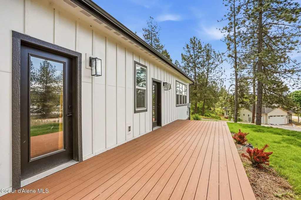 40083 Lake Terrace Court Loon Lake WA 99148