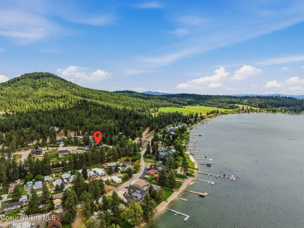 40083 Lake Terrace Court Loon Lake WA 99148