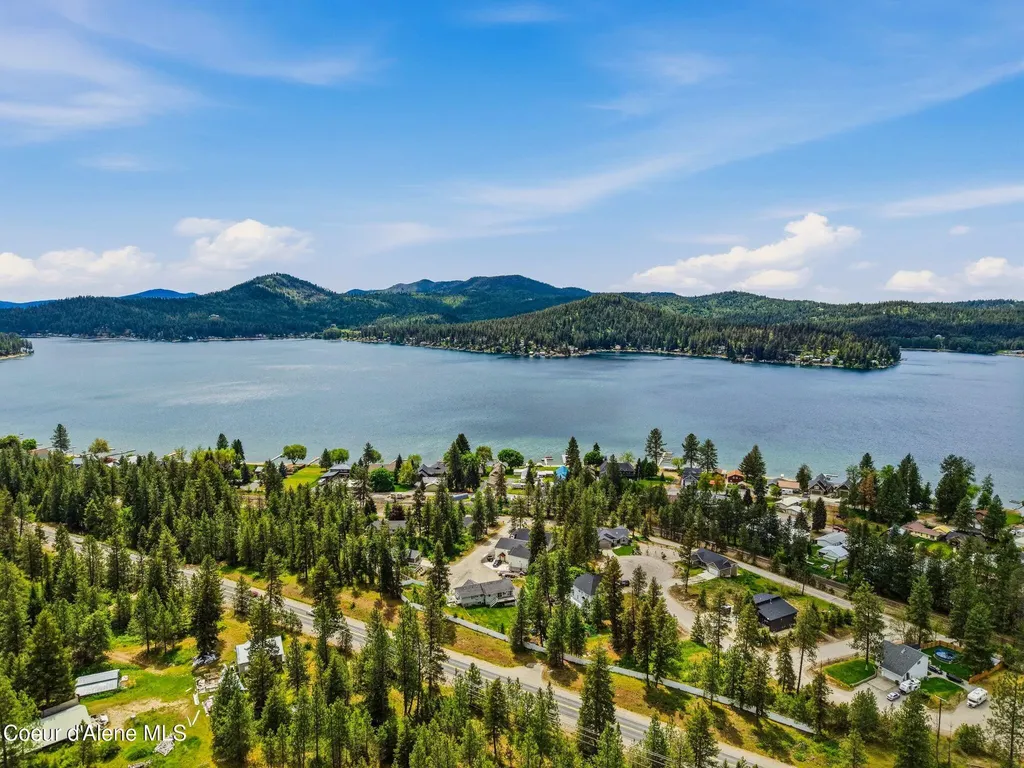 40083 Lake Terrace Court Loon Lake WA 99148