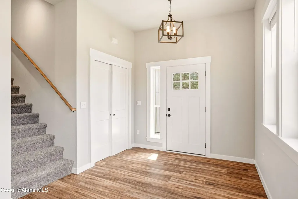 40083 Lake Terrace Court Loon Lake WA 99148