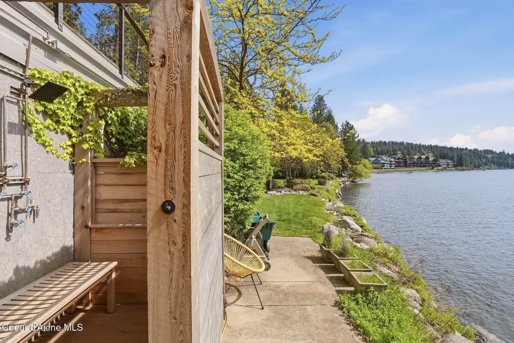 4383 S Arrow Point Drive Harrison ID 83833