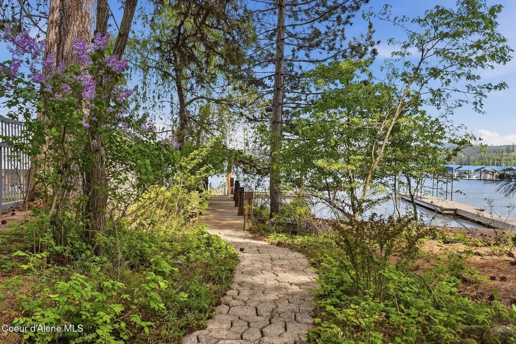 4383 S Arrow Point Drive Harrison ID 83833