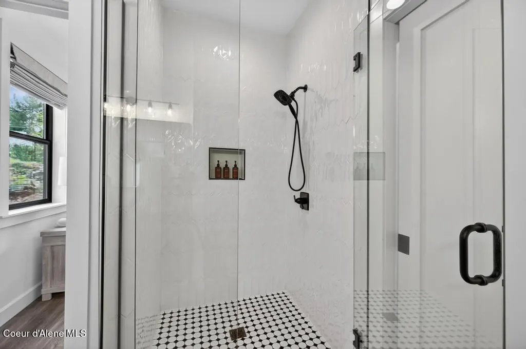 302 S Idaho Club Drive Sandpoint ID 83864