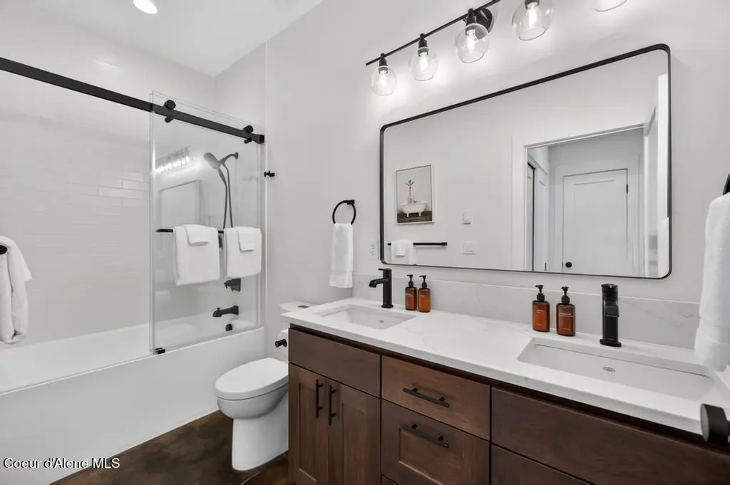 302 S Idaho Club Drive Sandpoint ID 83864