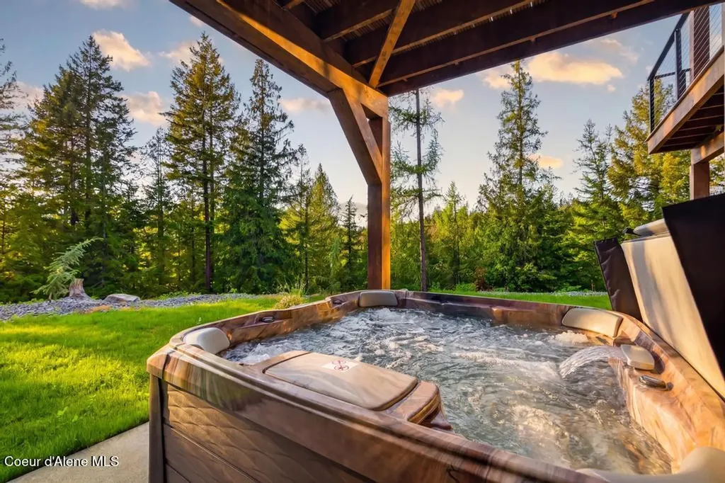 302 S Idaho Club Drive Sandpoint ID 83864