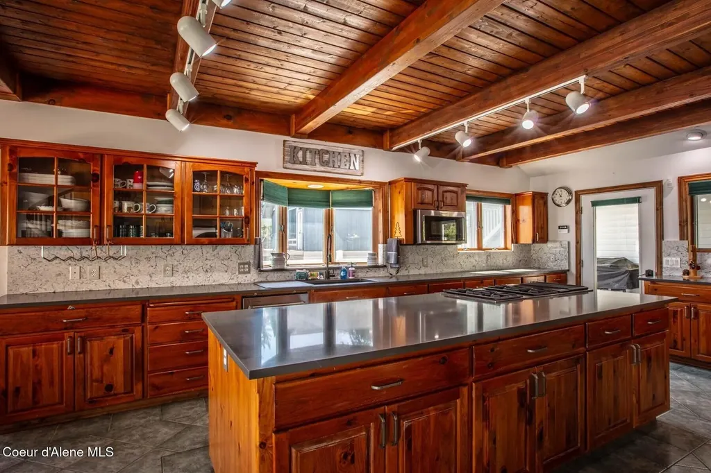 433 Campbell Point Road Laclede ID 83841