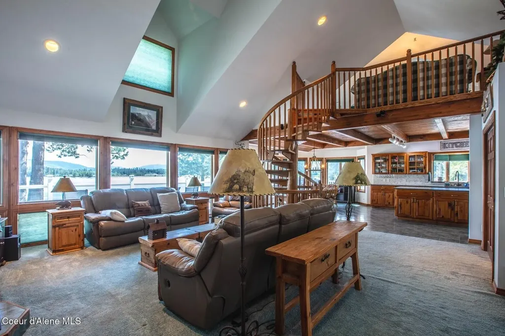 433 Campbell Point Road Laclede ID 83841