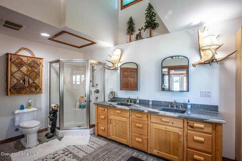 433 Campbell Point Road Laclede ID 83841