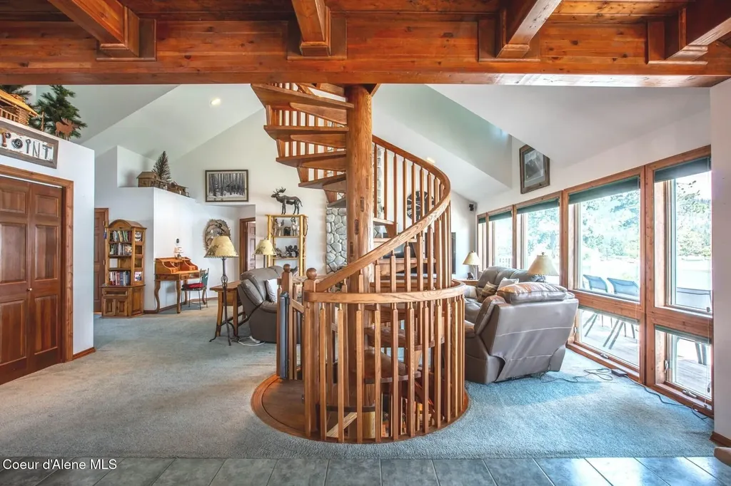 433 Campbell Point Road Laclede ID 83841