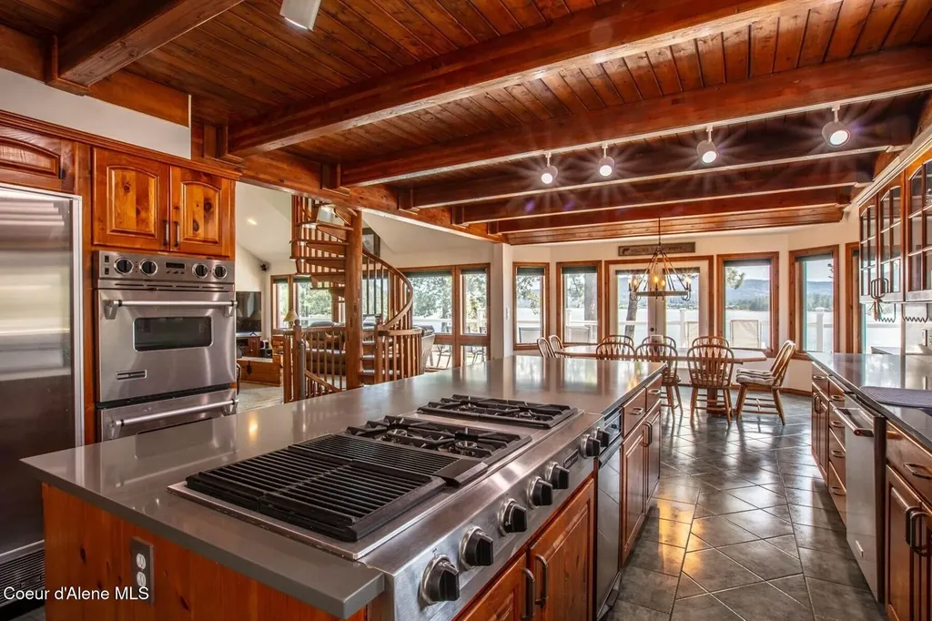 433 Campbell Point Road Laclede ID 83841