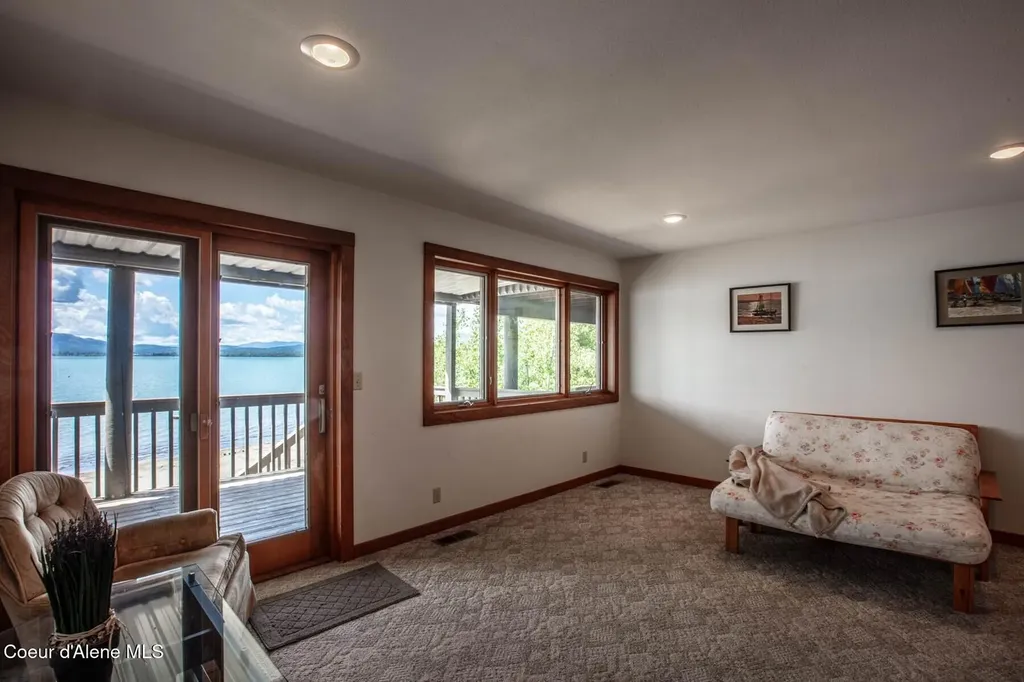 570 Whiskey Jack Cicle Sandpoint ID 83864