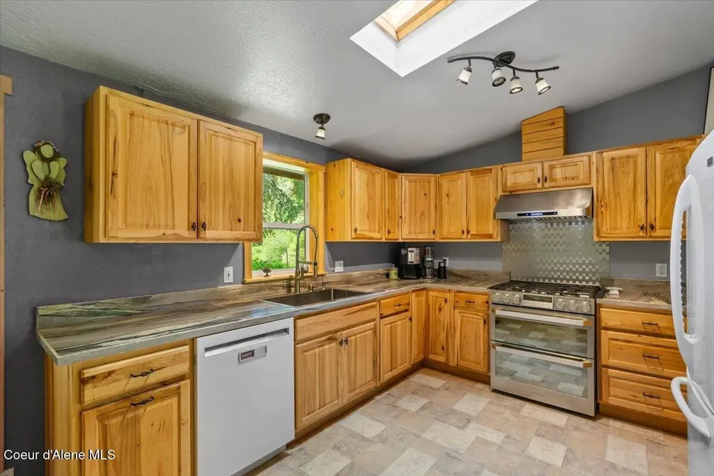 594 Hidden Valley Road Sandpoint ID 83864
