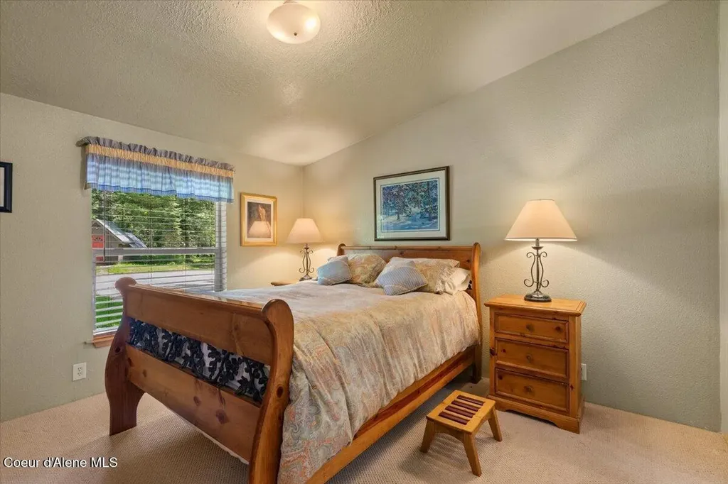 594 Hidden Valley Road Sandpoint ID 83864