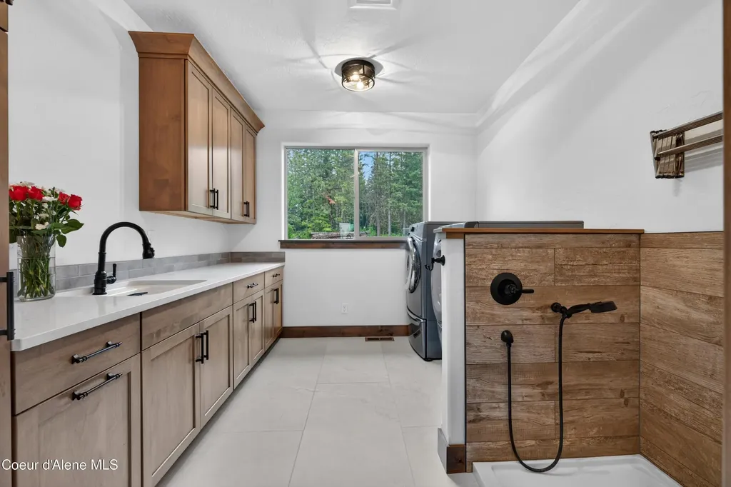 17661 N Richards Drive Hayden ID 83835