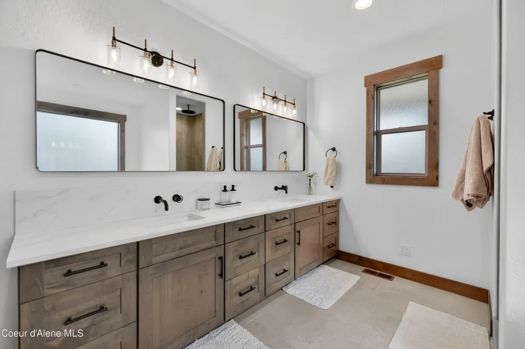 17661 N Richards Drive Hayden ID 83835