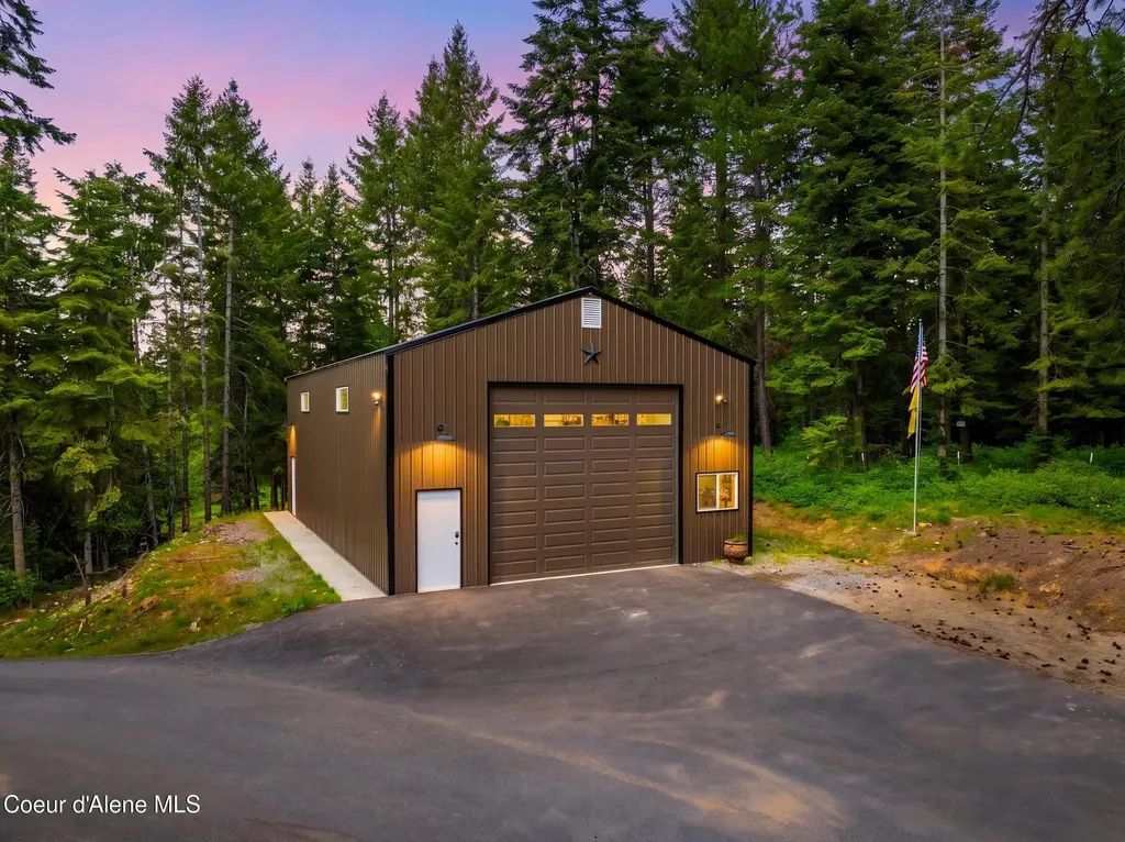 17661 N Richards Drive Hayden ID 83835